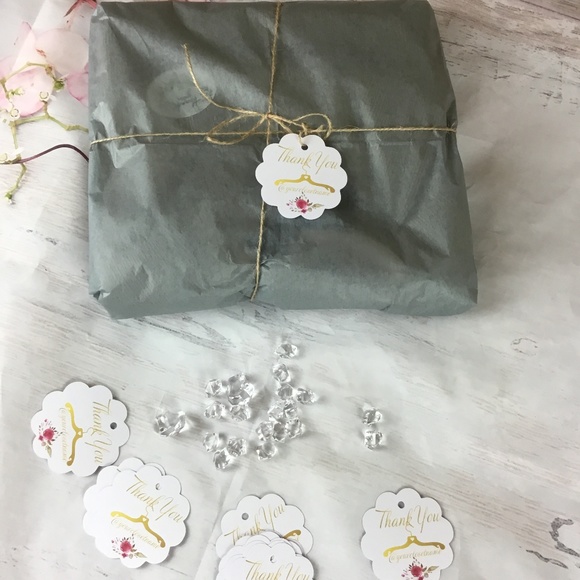 Personalized  Round Scallop Poshmark Hanging Tags,  Thank You Hanging Ta… - Picture 4 of 11